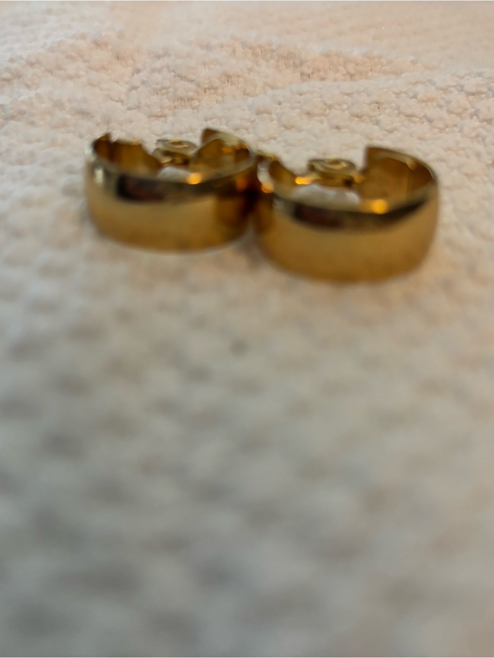 Gold Tone Huggie Hoop Earrings - Unbranded clip on